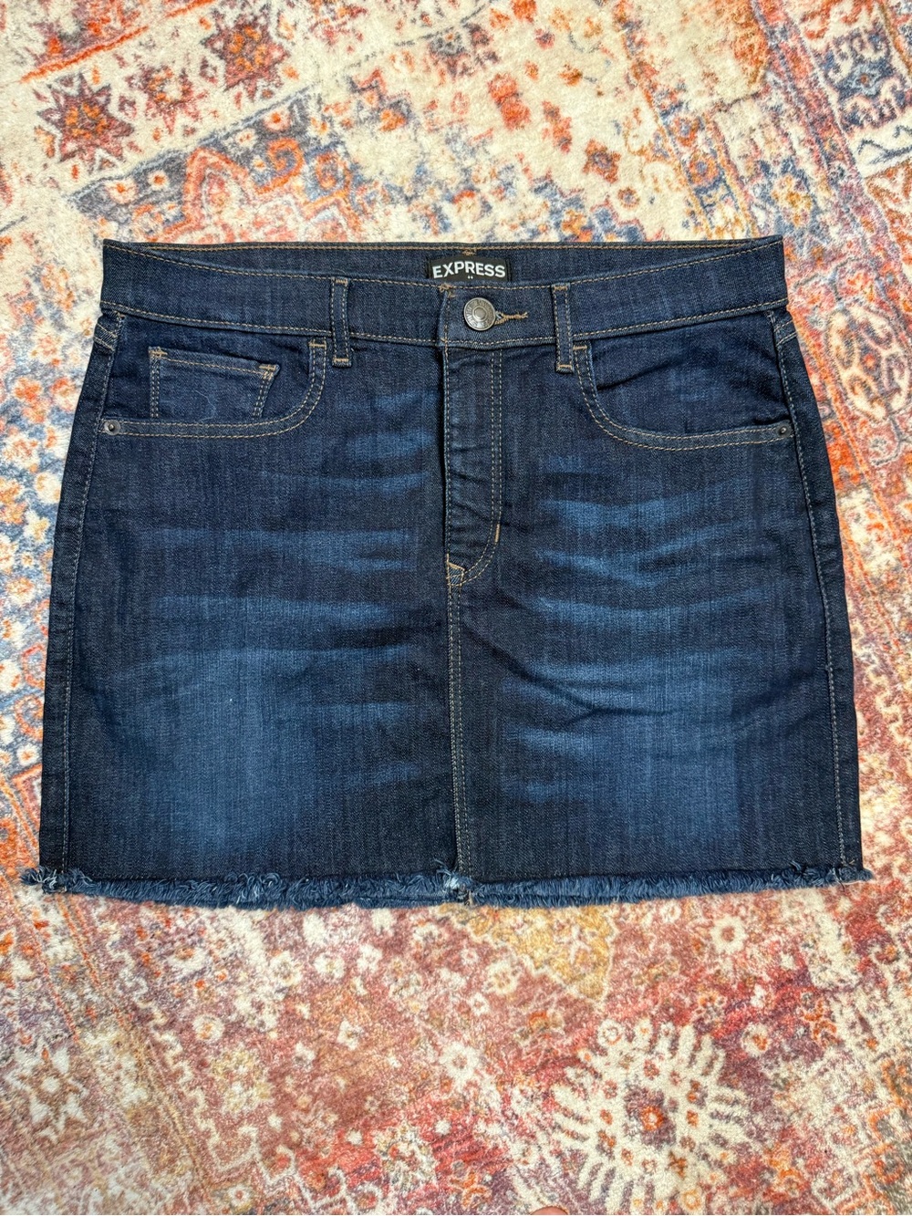 Express Dark Wash Denim Mini Skirt Raw Hem Size Large